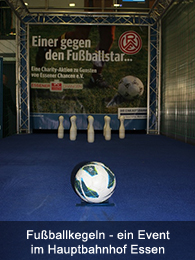 Fußballkegeln - ein Event im Hauptbahnhof Essen